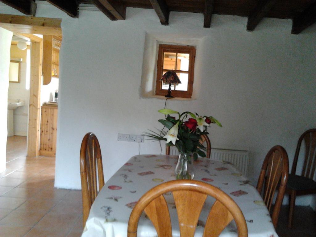 Westland Traditional Cottage Dated 1700'S Ardea Bagian luar foto